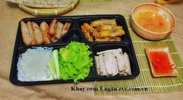 Hộp Nhựa Đựng Cơm 4 ngăn